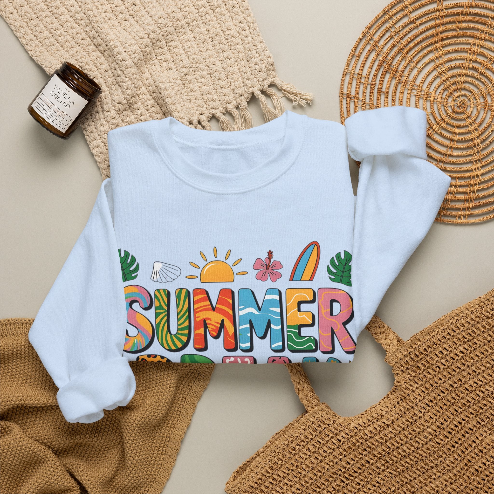 Summer Break Graphic Women's Heavy Blend Crewneck Sweatshirt