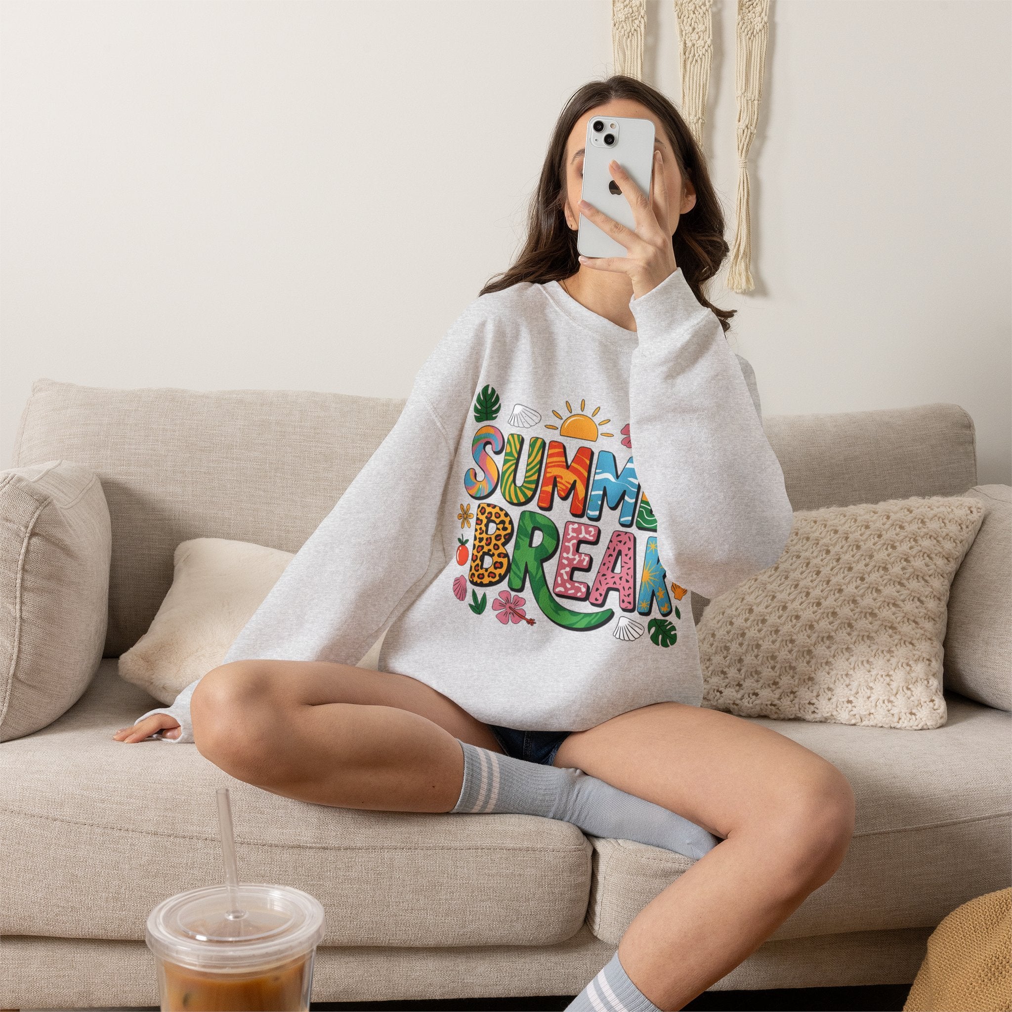 Summer Break Graphic Women's Heavy Blend Crewneck Sweatshirt