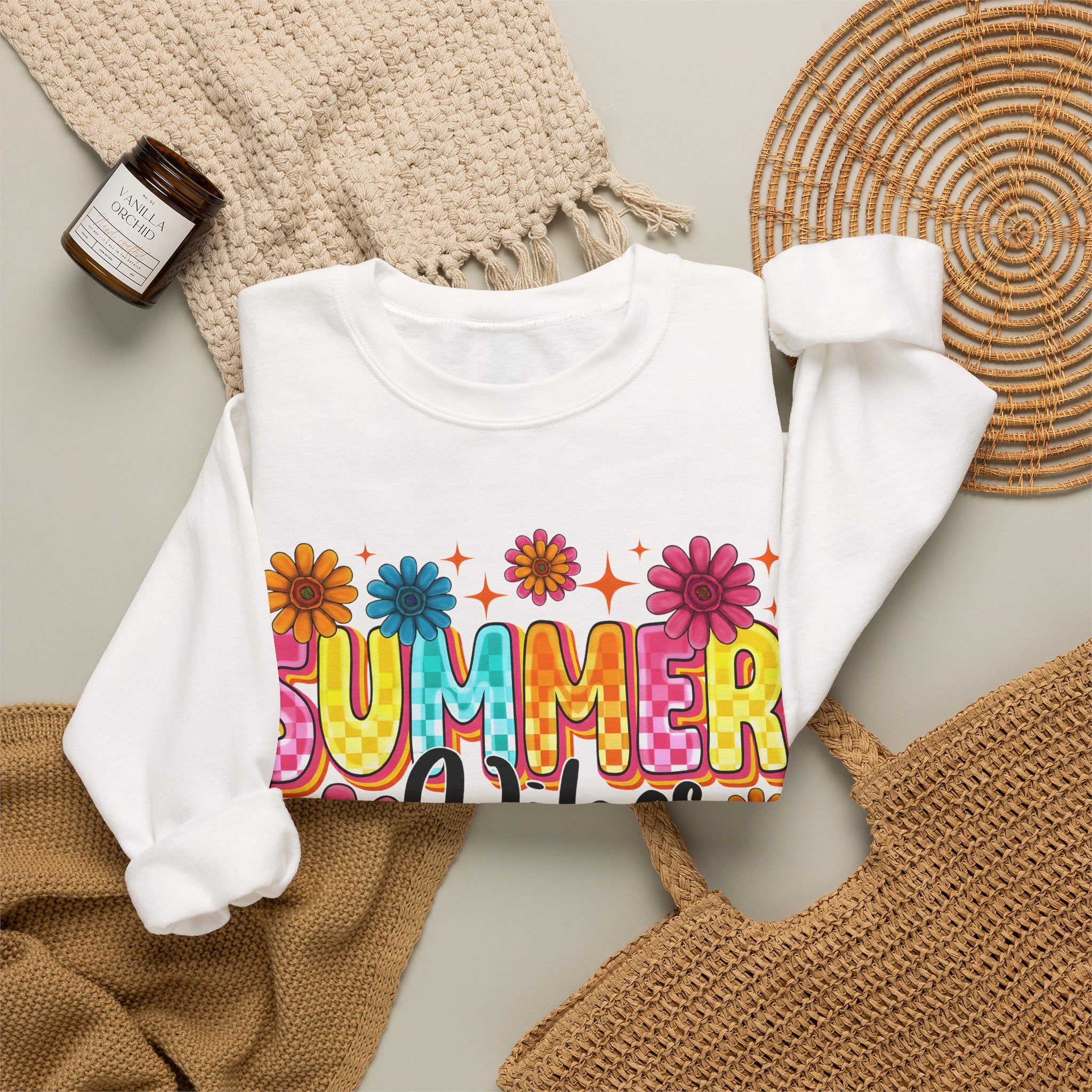 Summer Vibes Floral Women's Heavy Blend Crewneck Sweatshirt – Cozy Summer Streetwear Sweatshirt