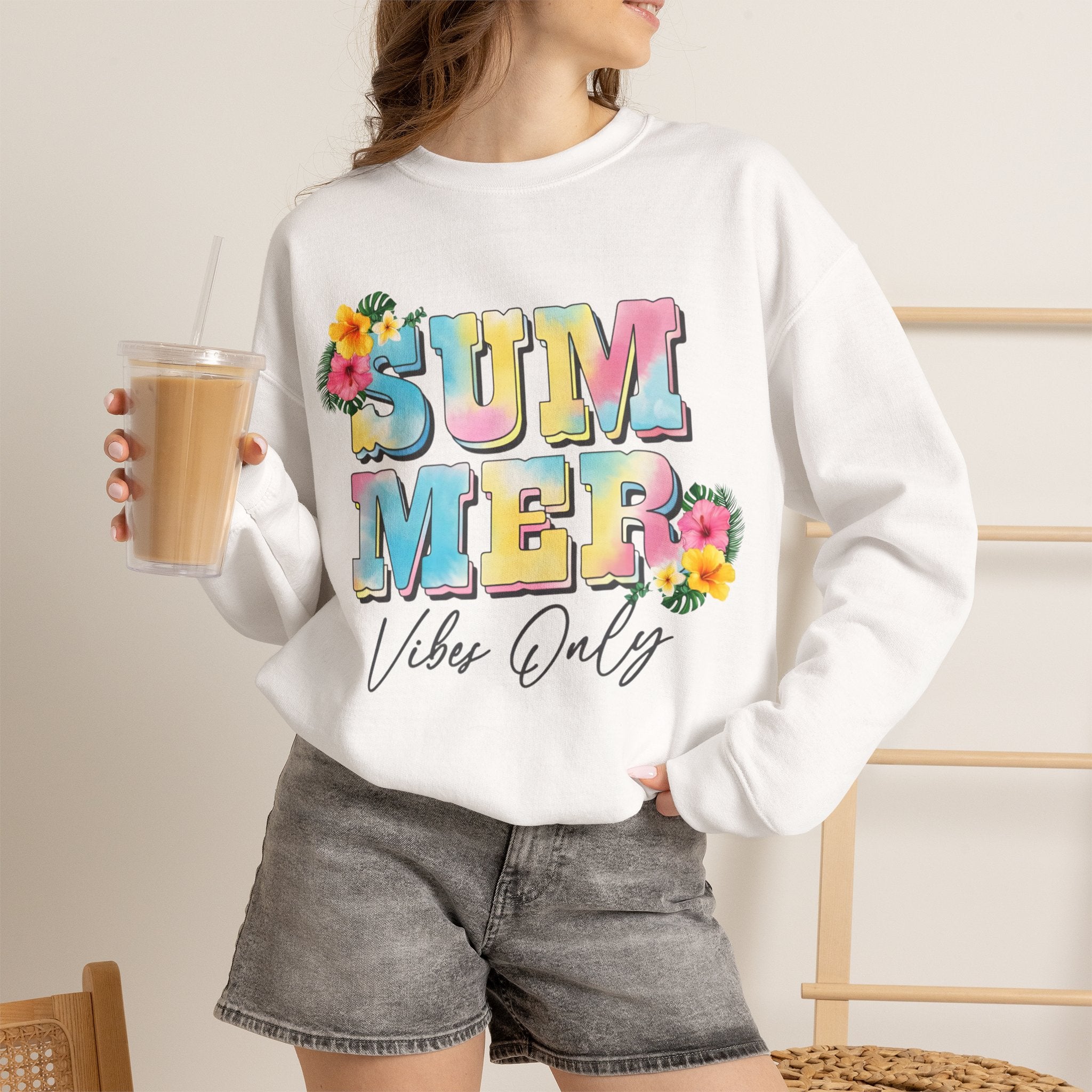 Summer Vibes Only Women's Heavy Blend Crewneck Sweatshirt – Cozy Summer Streetwear