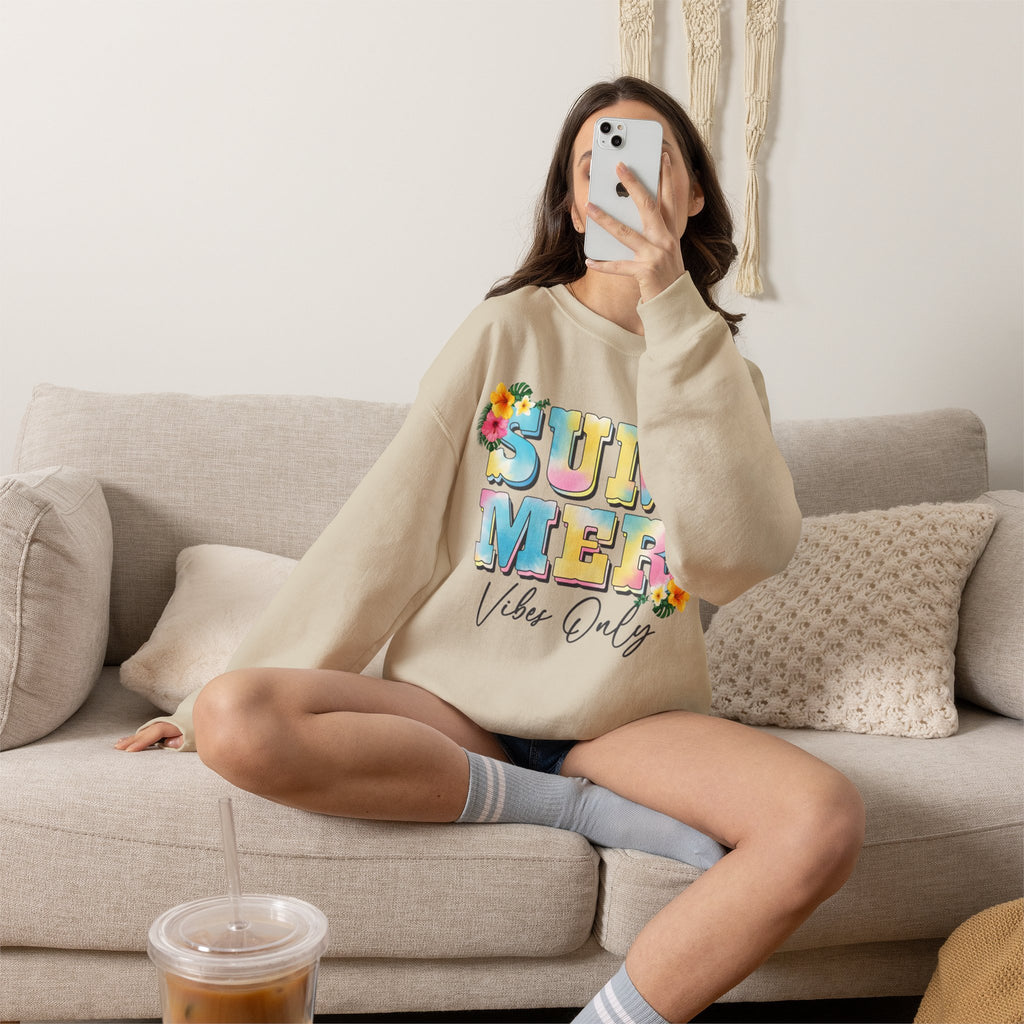 Summer Vibes Only Women's Heavy Blend Crewneck Sweatshirt – Cozy Summer Streetwear