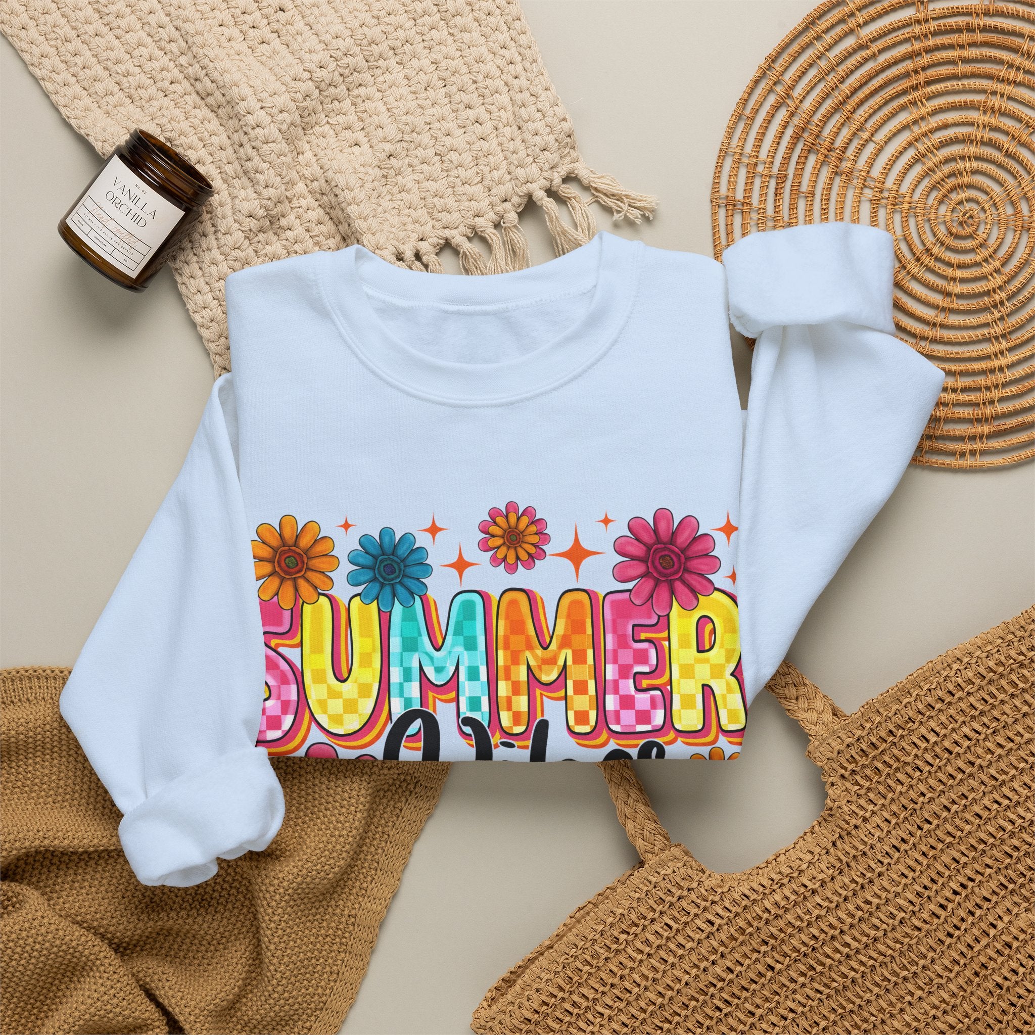 Summer Vibes Floral Women's Heavy Blend Crewneck Sweatshirt – Cozy Summer Streetwear Sweatshirt