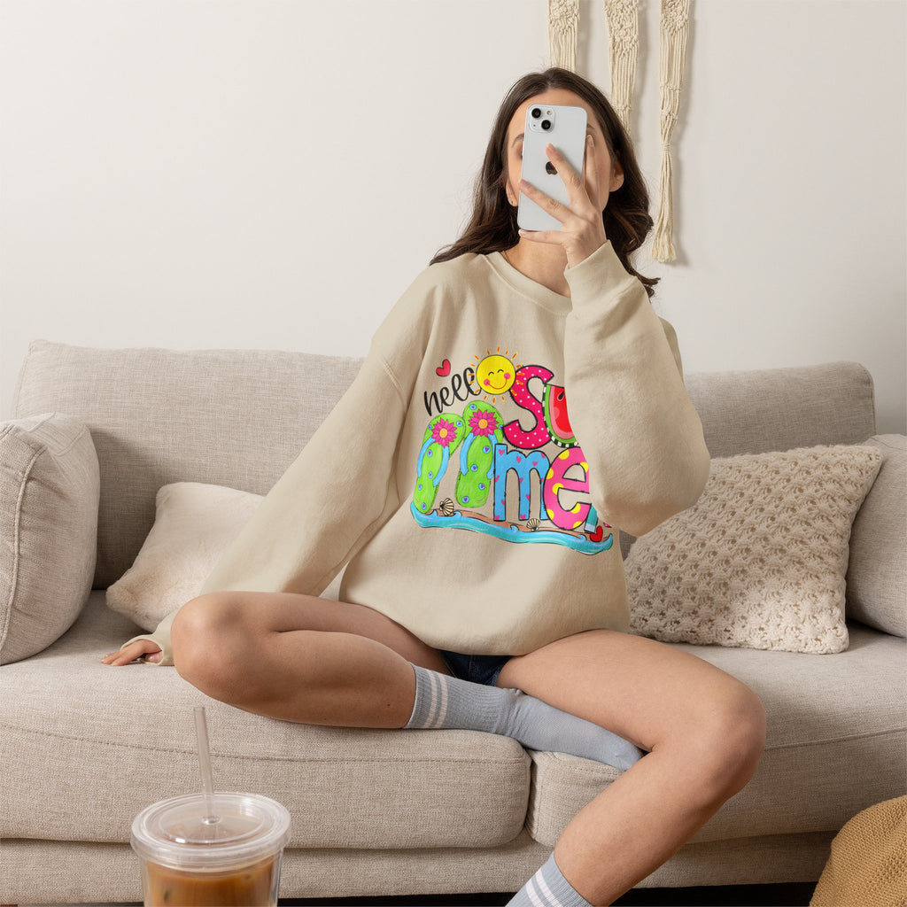 Hello Summer Women's Heavy Blend Crewneck Sweatshirt