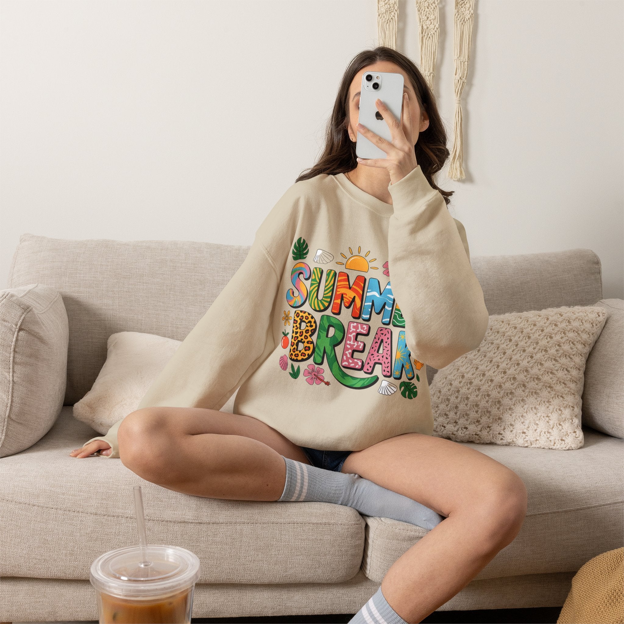 Summer Break Graphic Women's Heavy Blend Crewneck Sweatshirt